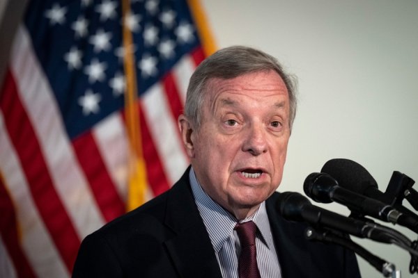 六六配资 爱泼斯坦案持续升温，特朗普起诉传媒大亨默多克和《华尔街日报》记者